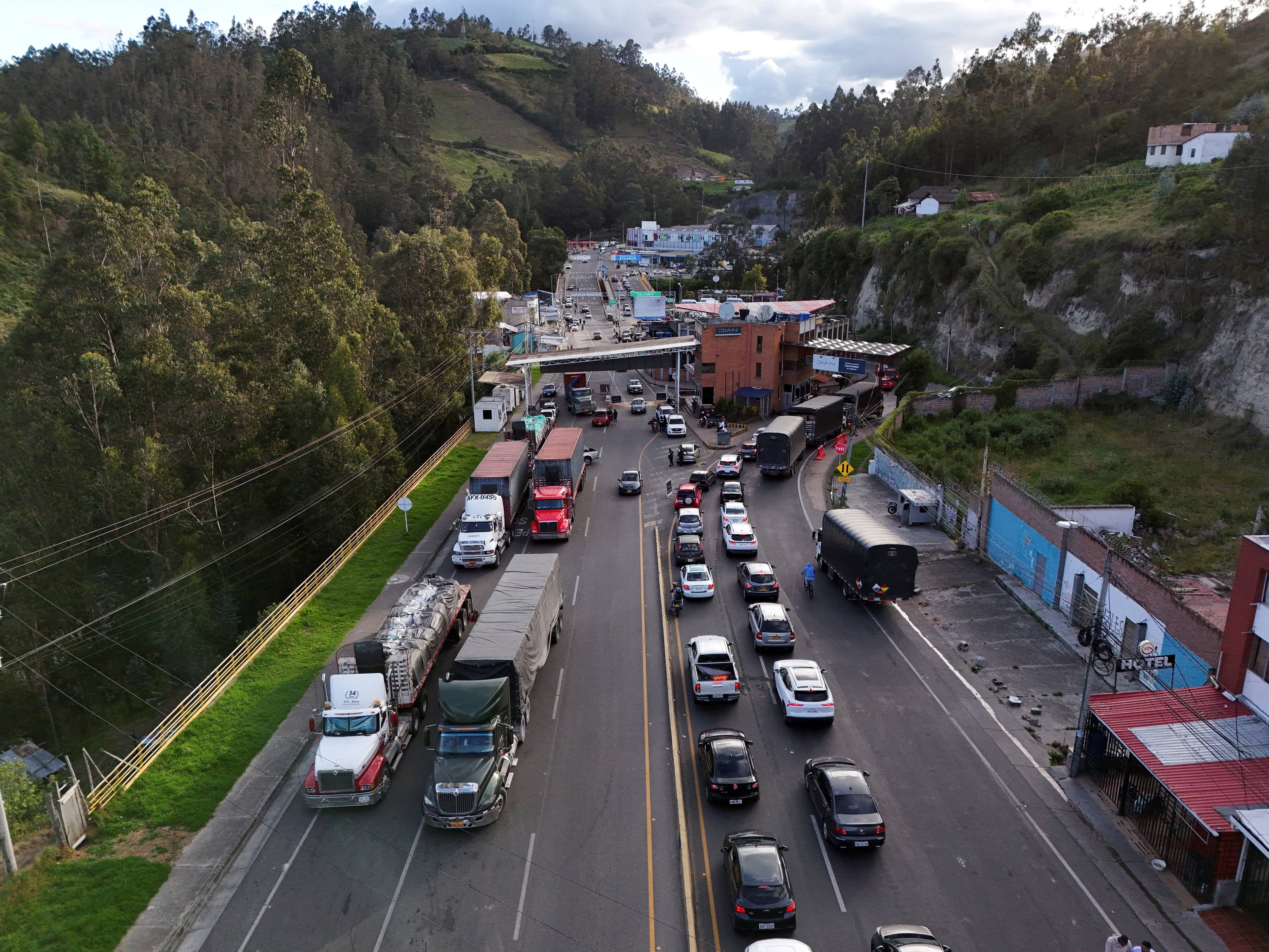 Los empresarios que cruzan la frontera colomboecuatoriana dudan sobre el futuro del comercio binacional: “La confianza no se recupera en 10 días”