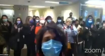 Captura del video de la clase abierta que dio la profesora de Periodismo y Comunicación Juana Gallego tras negarle la UAB acceso a su aula