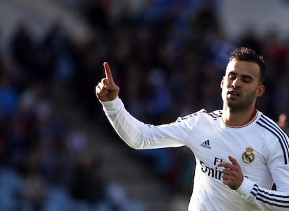 Jesé celebra su tanto, el primero del partido.