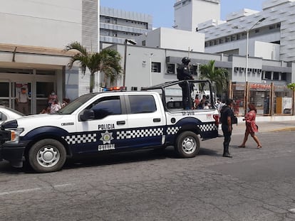 Un grupo armado ingresó al Hospital Regional de Veracruz para sustraer a un hombre detenido custodiado por la Policía Ministerial.