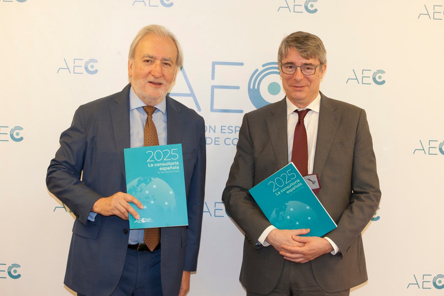 La patronal de las consultoras prevé que el sector crezca cerca del 6% en 2026 por la demanda de la IA
