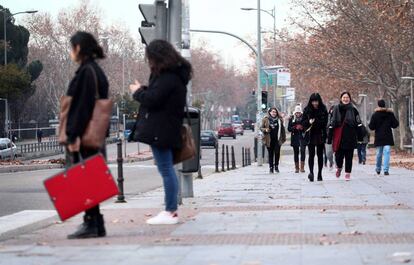 Alumnos en la Ciudad Universitaria, donde se ubica la Universidad Complutense de Madrid.