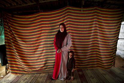 Shams Al Hamadah, 24 años, está embarazada de dos meses de su quinto hijo. También vive en Mafraq, Jordania, donde llegó después de huir de Siria. (16 de marzo 2015)