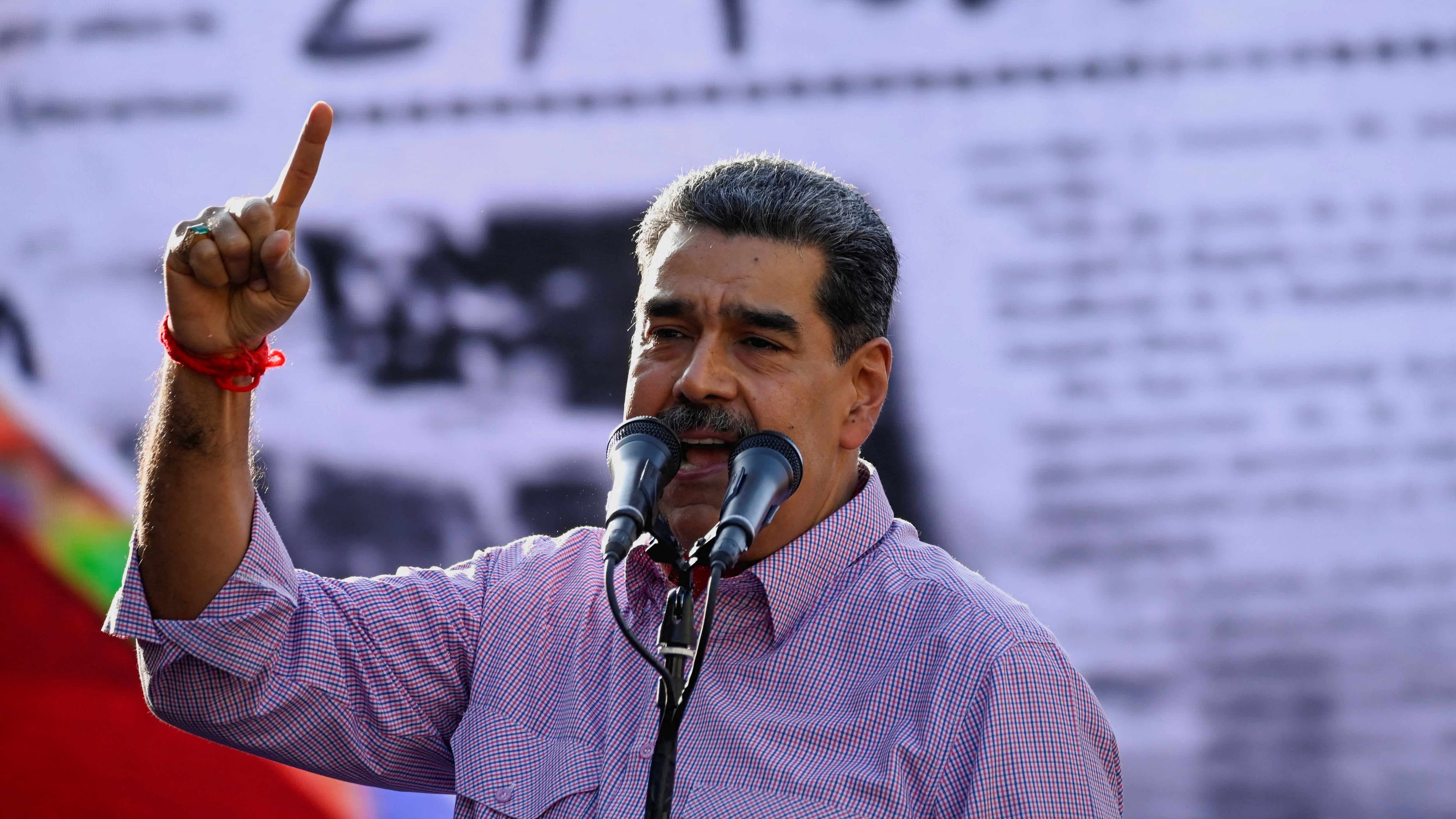 "Chavismo Anuncia Elecciones de Alcaldes: ¿Otro Paso Hacia la Consolidación del Régimen?"