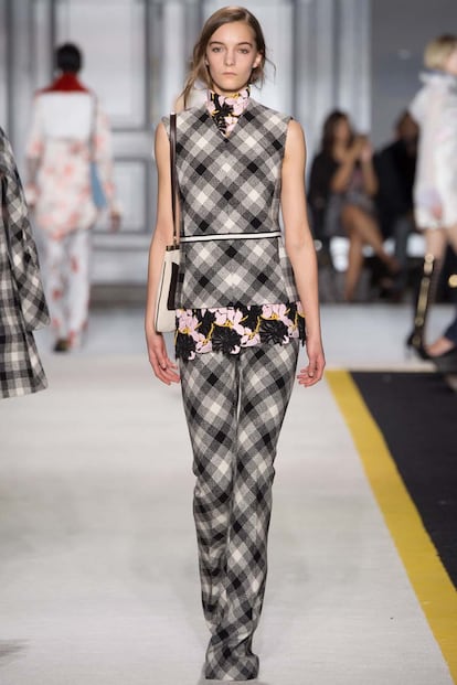 pasarela giambattista valli otoño invierno 2015 2016 paris fashion week