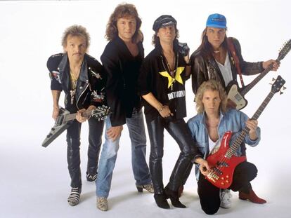 Scorpions, el día en que reabrieron las peluquerías.