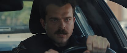 Alden Ehrenreich, in „Waffen“.