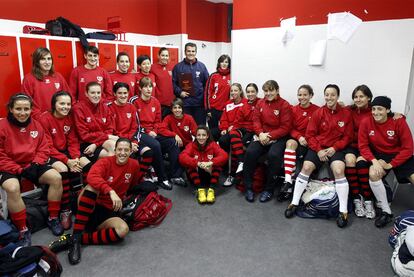 El equipo del Rayo Vallecano femenino, antes de un entrenamiento la semana pasada.