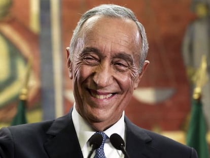 Marcelo Rebelo de Sousa es dirigeix al públic després de proclamar-se president de Portugal.