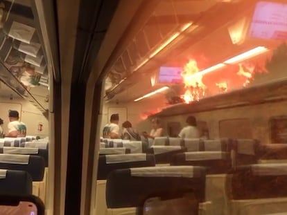 El tren afectado por el incendio de Bejís.