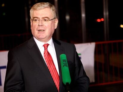 El ministro de Exteriores irland&eacute;s, Eamon Gilmore. 