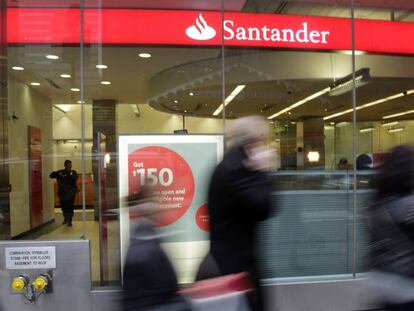 Una oficina de Banco Santander en Nueva York el pasado diciembre