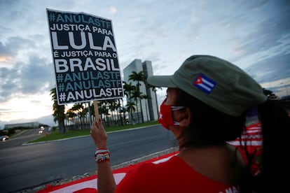 Manifestação em apoio ao ex-presidente em frente ao STF nesta quinta-feira, em Brasília.