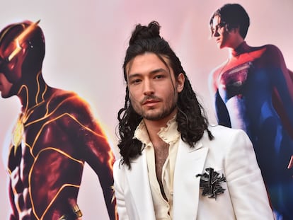 El actor Ezra Miller a su llegada al estreno de 'The Flash', el 12 de junio de 2023 en el Ovation Hollywood de Los Ángeles.