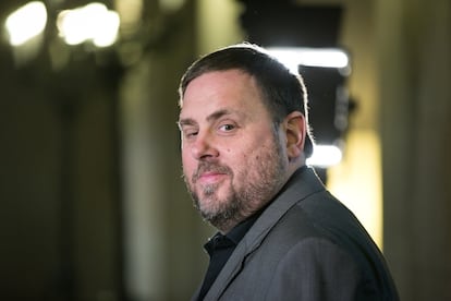 ORIOL JUNQUERAS (ERC). Vicepresident i nmero dos del nou Govern. Tamb encap?alar el Departament dEconomia i Hisenda. El president dERC controlar una de les principals estructures dEstat, com s la nova Hisenda catalana. Diputat al Parlament des del 2012, tamb ha estat alcalde de Sant Vicen? dels Horts, crrec que va deixar fa tot just unes setmanes.