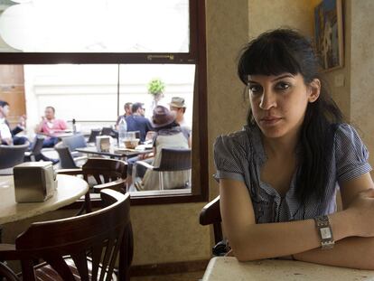 Lina ben Mhenni: "Los blogueros hicimos el trabajo de los periodistas timoratos o a sueldo de la dictadura".
