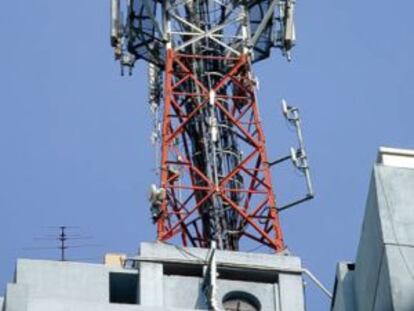 Los ingresos de telecos cayeron un 3,8%