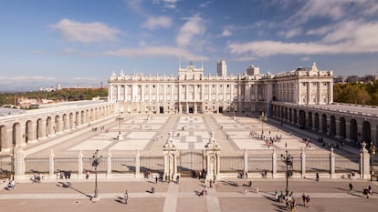 Pase turístico de Madrid, turismo en Madrid, Palacio Real de Madrid, cómo entrar al Palacio Real de Madrid, visitar Madrid, visitar el Palacio Real de Madrid, entradas para el Palacio Real de Madrid, hacer turismo en Madrid, consejos para visitar Madrid