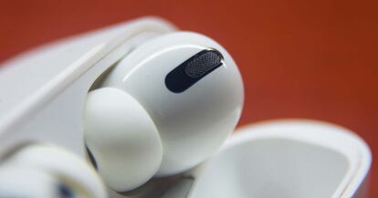 Auricular de los AirPods de Apple