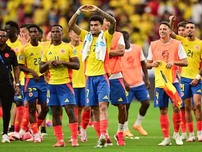 Los jugadores de la selección colombiana tras el triunfo contra Costa Rica, el 28 de junio.