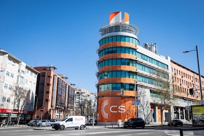 Fachada de la sede nacional de Ciudadanos, en la calle de Alcalá de Madrid, en una foto distribuida por la formación política.