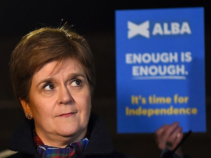 La líder nacionalista escocesa Nicola Sturgeon, en una protesta el pasado 23 de noviembre tras el veto judicial a un nuevo referéndum de independencia.