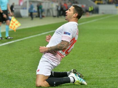 Vitolo celebra su gol.