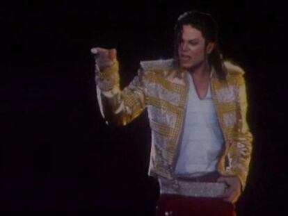 Michael Jackson, de holograma presente, actúa en los premios Billboard 2014