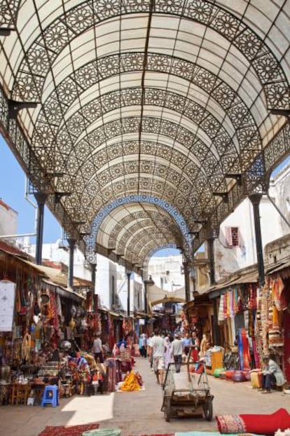 Tiendas en la Rue de Consuls de Rabat.