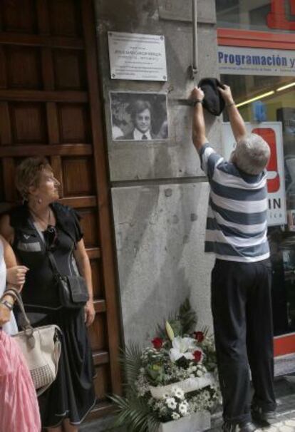 Acto de homenaje en San Sebastián a García Ripalda, muerto por un disparo de la Policía hace 40 años.
