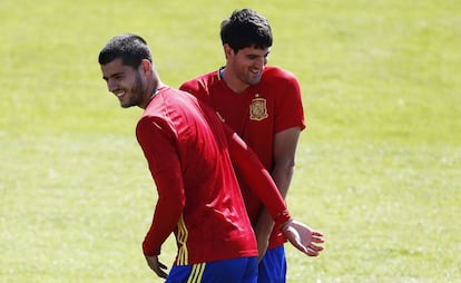 Morata fa broma amb San José.