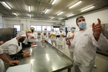 Una clase de Formación Profesional en un instituto de Alicante en marzo.