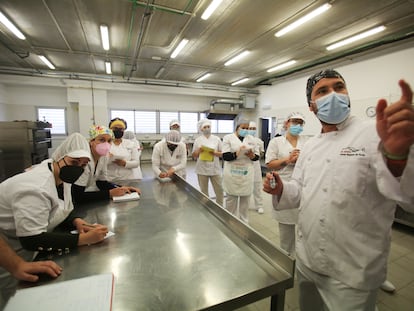 Una clase de Formación Profesional en un instituto de Alicante en marzo.