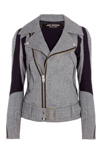 Perfecto gris y negro de Junya Watanabe. Rebajado de 1.355 euros a 406,50 (ahorro de 948,50 euros).