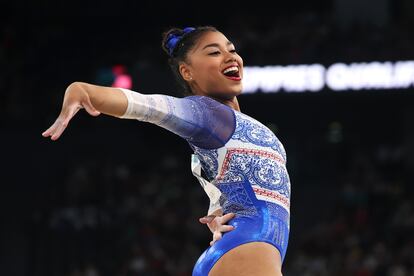 La gimnasta panameña Hillary Heron fue una de las primeras en inaugurar la guardería de París 2024. Lo hizo jugando con Aitana, la hija de su entrenadora Yareimi Vazquez, en un descanso entre entrenamiento y competición. Este es un logro reclamado durante años por estrellas como la excapitana del equipo español de natación sincronizada Ona Carbonell, que ha relatado en 'El País' el duro dilema que enfrentó en Tokio: “Tuve que decidir entre asistir a la cita y poner en riesgo la lactancia de mi hijo de once meses o renunciar a la competición y tirar por la borda todo el trabajo hecho”.

