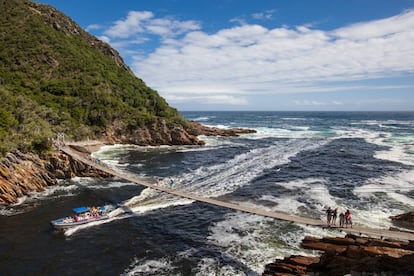 Storms River Mouth, en el parque nacional de Tsitsikamma, en la Garden Route de Sudáfrica.