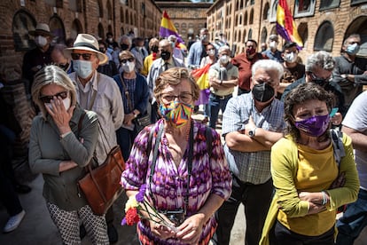 Acto de homenaje al rector de la Universitat de València Joan Peset Aleixandre con motivo de su 80 aniversario de su fusilamiento, en el cementerio de Valencia.