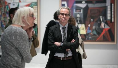 Emmanuele Guigon, director del Museo Picasso de Barcelona, en una de las salas.