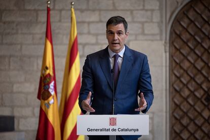 Pedro Sanchez, durante su conmparecencia en el Palau de la Generalitat tras su reunión con el presidente catalán, Pere Aragonès, este viernes en Barcelona.