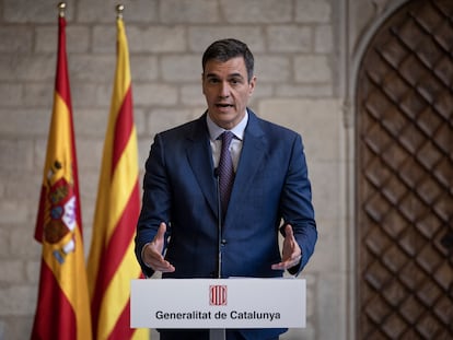 Pedro Sanchez, durante su conmparecencia en el Palau de la Generalitat tras su reunión con el presidente catalán, Pere Aragonès, este viernes en Barcelona.