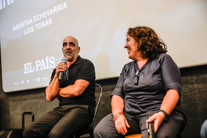 Encuentro con los suscriptores de Luis Tosar y Arantxa Echevarría, actor y directora de " La infiltrada ", en los cines Embajadores de Madrid.