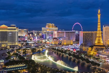 La noria más grande del mundo tiene 167,6 metros de altura y se encuentra en La Vegas (EE.UU.), donde también tienen su propia Torre Eiffel. |