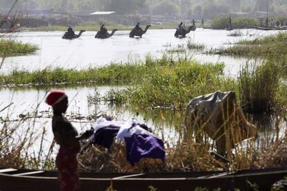 Lago Chad. Unos 20.000 nigerianos han huido hacia Chad, Niger o Camerún en las últimas semanas ante los ataques continuados de Boko Haram a sus aldeas.