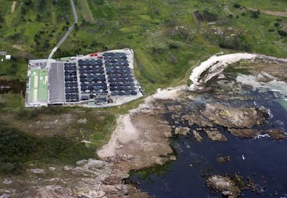 Vista de la piscifactoría en Quilmas (Carnota)