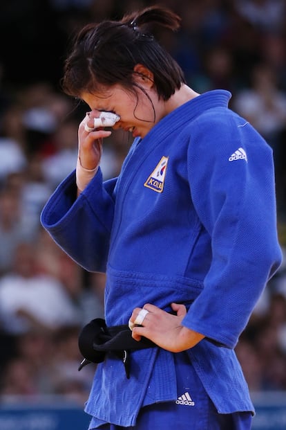 La judoka coreana  Da-Woon Joung no podía estar más desolada al perder un combate.