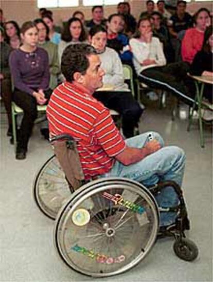 Roberto Guillén durante la charla de ayer en Málaga.