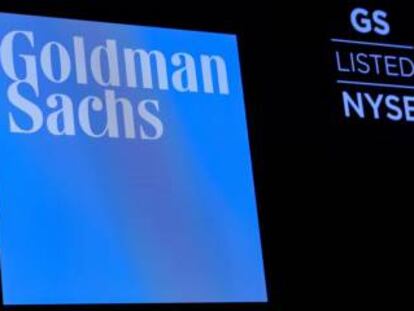 Logo de Goldman Sachs en la Bolsa de Nueva York.