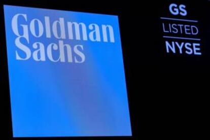 Logo de Goldman Sachs en la Bolsa de Nueva York.