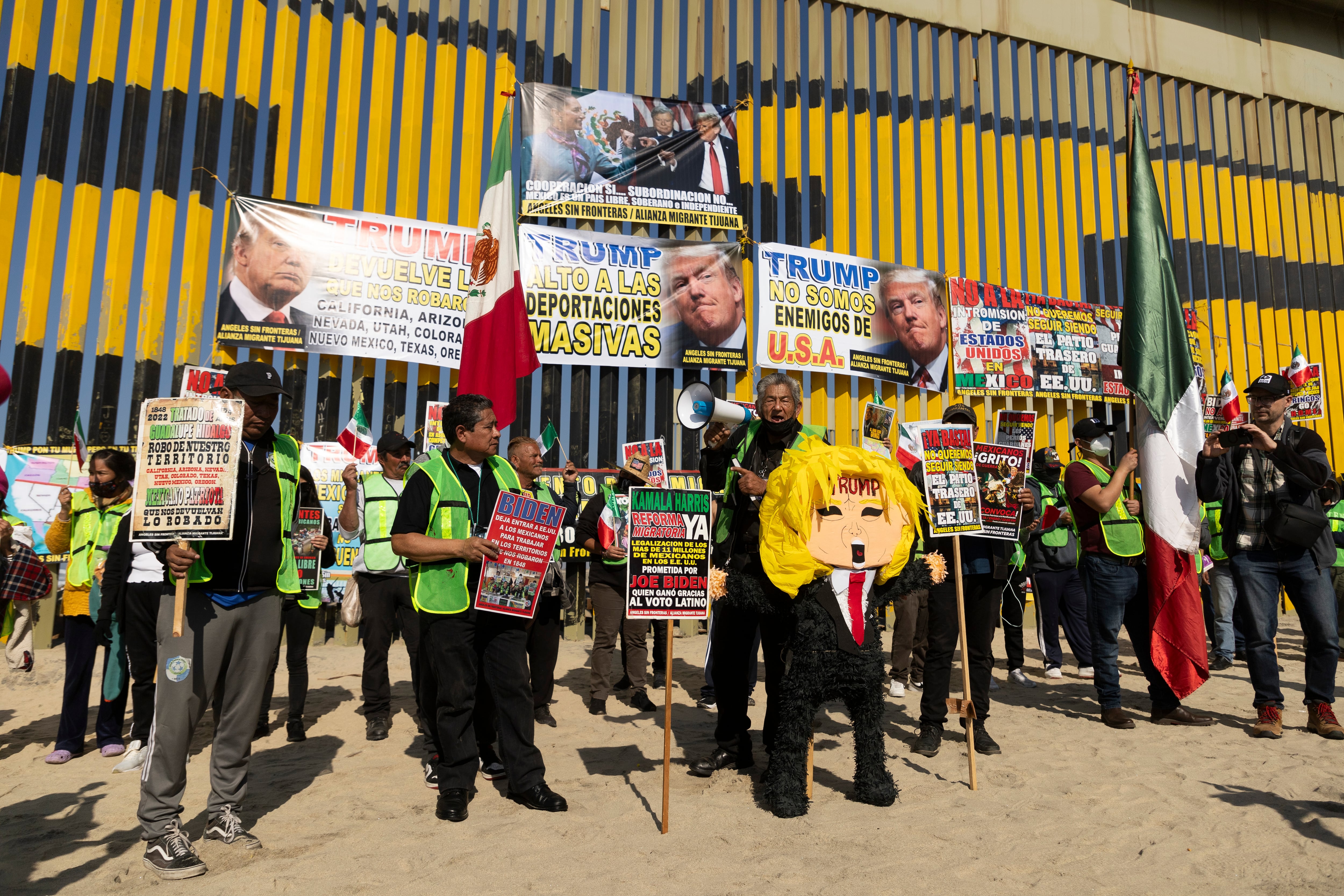 Protesta contra las deportaciones masivas en Tijuana, México, el 19 de enero de 2025.