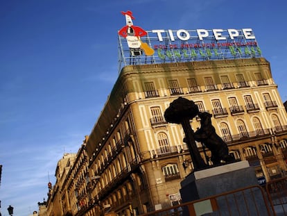 Cartel de T&iacute;o Pepe en la Puerta del Sol.